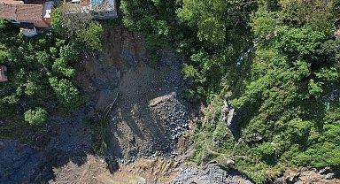 Gaziosmanpaşa'daki heyelan bölgesinin son durumu havadan görüntülendi