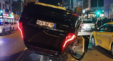 Maltepe'de otomobil park edilmek istenen araca çarpıp takla attı: 3 yaralı