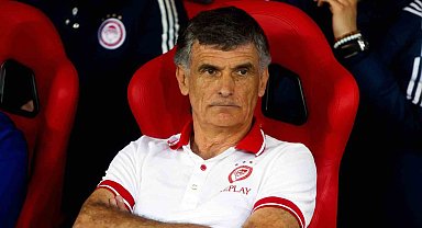 Olympiakos, Teknik Direktör Mendilibar'ın sözleşmesini uzattı