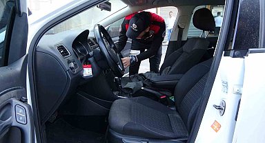 Taksim'de "Huzur Operasyonu": Araçtan uyuşturucu çıktı, 2 kişi gözaltına alındı