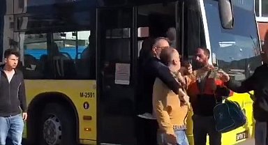 Ümraniye'de ticari taksi sürücüsü otobüs şoförüne levye ile saldırdı