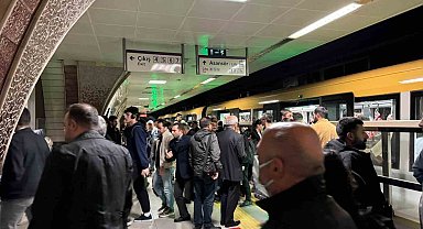 Üsküdar-Samandıra metro hattında arıza nedeniyle seferler aksadı