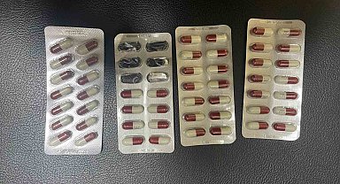 Ankara'da 23 gram metamfetamin ve eroin, 60 adet uyuşturucu hap ele geçirildi