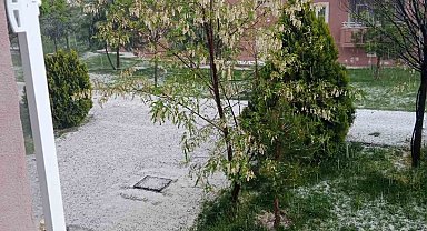 Ankara'da sağanak ve dolu yağışı etkili oldu