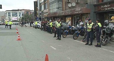 Arnavutköy'de Trafik Haftası'nda sürücülere kurallar hatırlatıldı