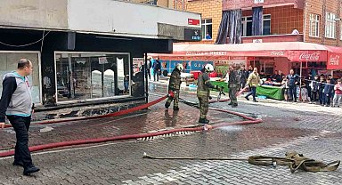 Esenyurt'ta korkutan çatı yangını