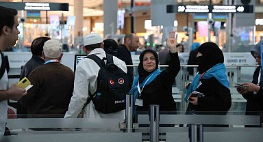 İstanbul'dan 196 hacı adayı kutsal topraklar için yola çıktı
