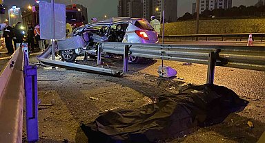 TEM Otoyolu'nda otomobil bariyerlere ok gibi saplandı: 1 ölü, 1 ağır yaralı