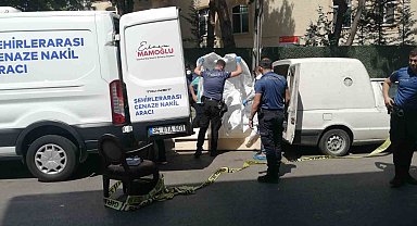 10 yıldır yaşadığı aracın içerisinde hayatını kaybetti