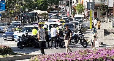 Arnavutköy'de İETT otobüsü arızalandı, trafikte uzun araç kuyruğu oluştu
