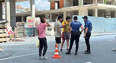 Ayazağa'da maaşlarını alamayan inşaat işçileri eylem yaptı