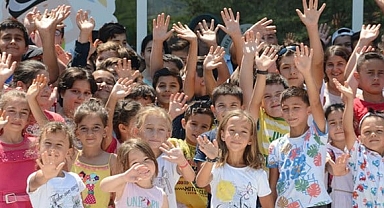 Bandırma'da Çocuklar İçin Eğlence Dolu Şenlik