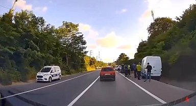 Beykoz-Riva yolunda iki araç kaza yaptı: 3 yaralı