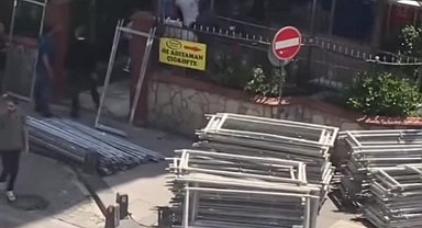 Çekmeköy'de inşaat işçilerinin tekel bayisine saldırı anı kamerada