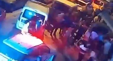 Esenyurt'ta kiracı ile ev sahibinin kavgasında ortalık birbirine girdi