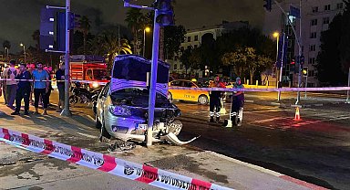 Fatih'te zincirleme kaza: 2 kişi yaralandı