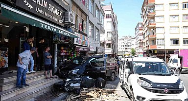 Güngören'de alkollü sürücü caddeyi birbirine kattı