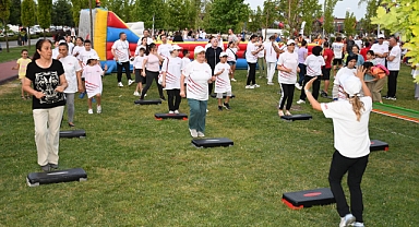 Hareketlilik Yılı Spor Şenliği Balıkesir'de Coşkuyla Gerçekleşti