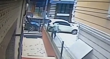 İstanbul sahte polise 7 milyon liralık altın ve para kaptırdı, dolandırıcı kısa sürede yakalandı