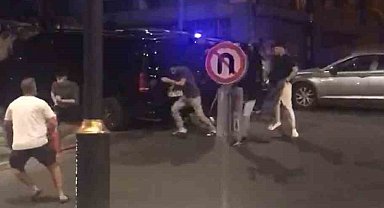 İstanbul'da mahallenin karıştığı "gürültü" kavgası kamerada: Polis biber gazı sıkarak dağıttı