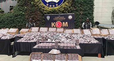 İstanbul'da uyuşturucu operasyonu: Toplam 355 bin 904 tablet hap ele geçirildi