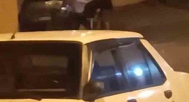 Karaköy'de aldatma kavgası kamerada: Adamın üstünü paramparça etti