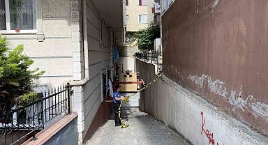 Küçükçekmece'de balkondan düşen 1.5 yaşındaki minik kız ağır yaralandı
