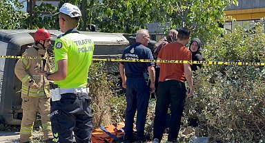 Pendik'te kontrolden çıkan araç kaldırımda yürüyen yayayı ezdi
