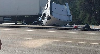 Ankara'da bir otomobil ile iki tırın karıştığı zincirleme kaza: 2 yaralı