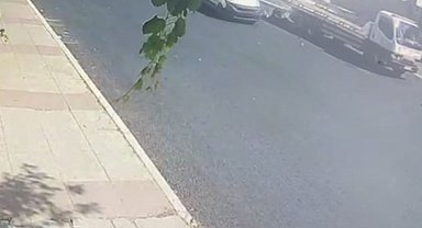 Avcılar'da baba oğlun hayatını kaybettiği kaza güvenlik kamerasında