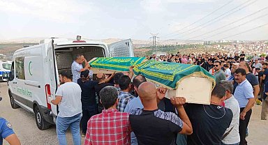 Babaları tarafından öldürülen ağabey ve kız kardeşi son yolcuğuna uğurlandı