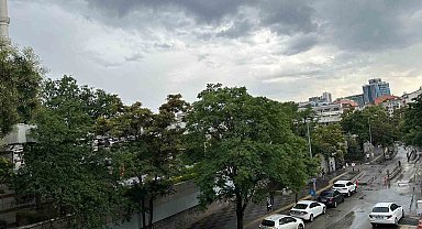 Başkentte sağanak yağış etkili oldu