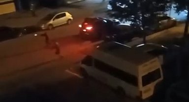 Esenyurt'ta sokak ortasında pompalı tüfekli çatışma kamerada