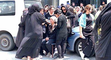 Kopan tır tekerinin çarpması sonucu hayatını kaybeden kız son yolculuğuna uğurlandı