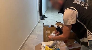 Pendik'te kaçak sigara operasyonu: 25 milyon liralık malzeme ele geçirildi