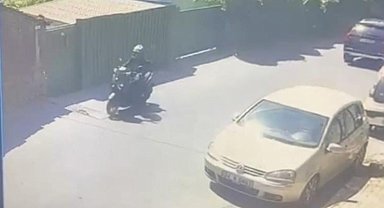Saplantılı olduğu kadının eşinin aracına kurşun yağdırdı