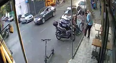 Sarıyer'de sokak ortasında silahlı saldırı: O anlar kamerada