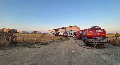 Silivri'de geri dönüşüm fabrikasında yangın