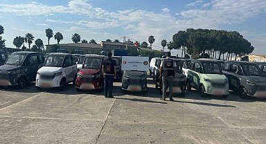 Usulsüz işlemlerle Türkiye'ye sokulmak istenen 87 araç ele geçirildi