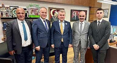 Vekil Canbey, Balıkesir'in Önde Gelen İsimlerini TBMM'de Ağırladı