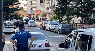 Ankara'da firari hükümlü market sahibini rehin aldı