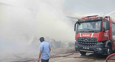 Ankara'da kereste imalathanesinde yangın