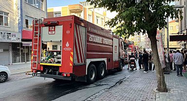 Avcılar'da klima ünitesi patlayan daire kullanılamaz hale geldi