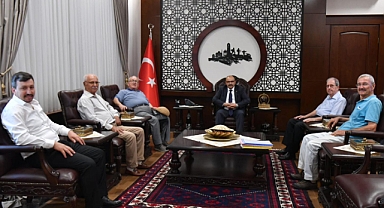 Bahçelievler Camii Derneği Heyeti Vali Ustaoğlu’nu Ziyaret Etti