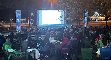 Bandırma’da Açık Hava Sinema Günleri Devam Ediyor