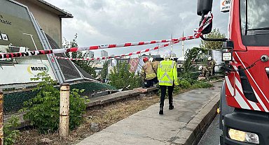 Başakşehir'de kontrolden çıkan kamyonet 5 metre yükseklikten siteye düştü