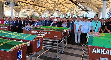 Eski Bakan Şener'in oğlunun öldürdüğü anneannesi son yolculuğuna uğurlandı