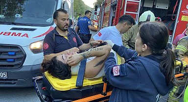 Eyüpsultan'da otomobil ormanlık alana uçtu: 2 yaralı