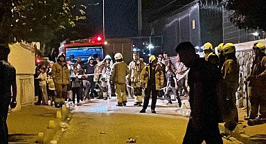 Fatih'te çöken daire cep telefonu kamerasıyla görüntülendi