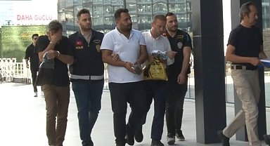 Metrobüs kazasında gözaltına alınan 3 kişi adliyeye sevk edildi